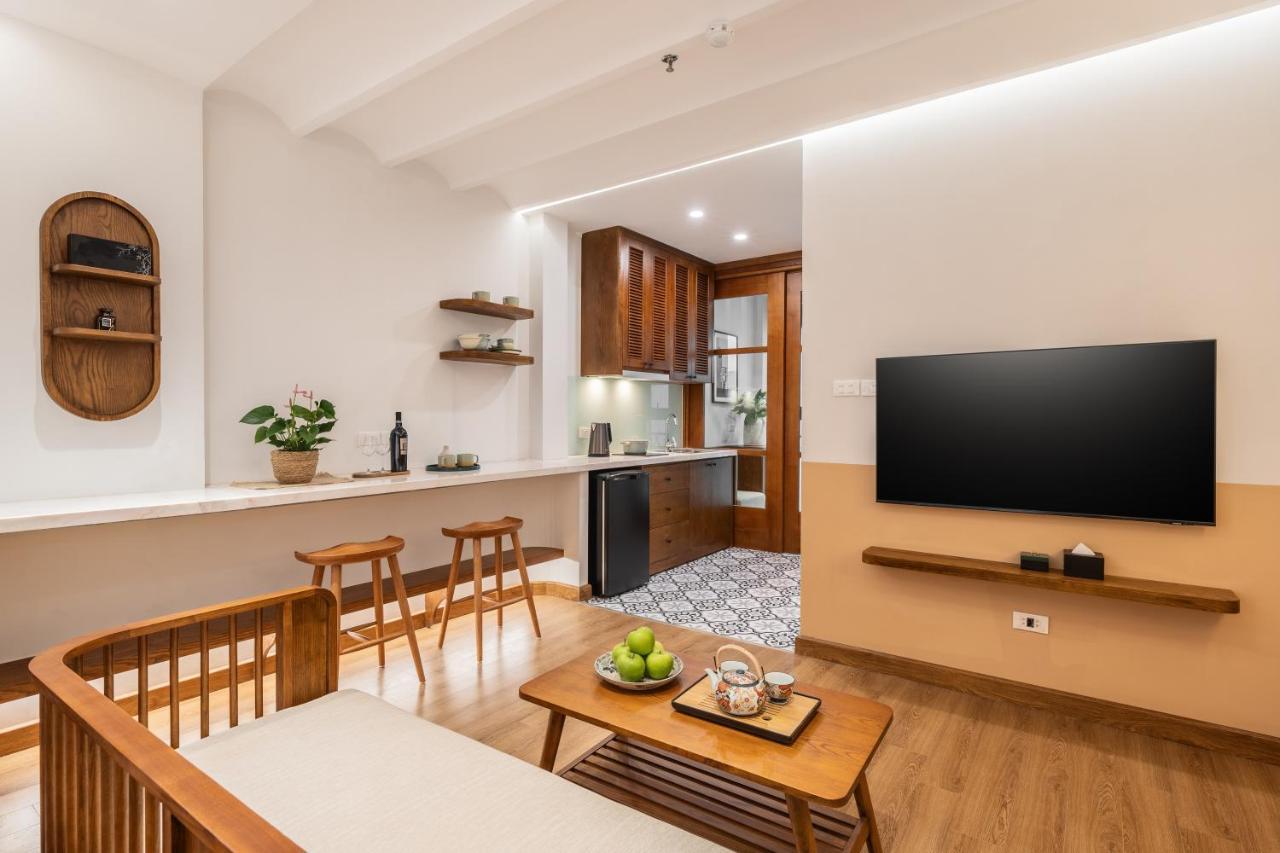 Le Parfum Apartment And Hotel Ханой Экстерьер фото