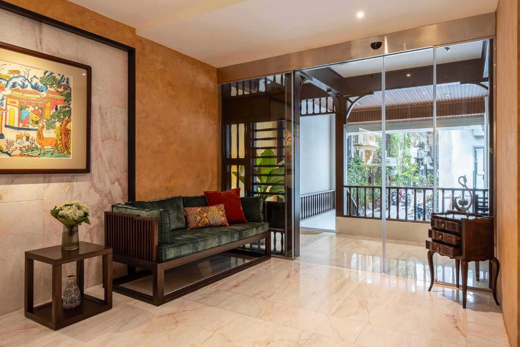 Le Parfum Apartment And Hotel Ханой Экстерьер фото